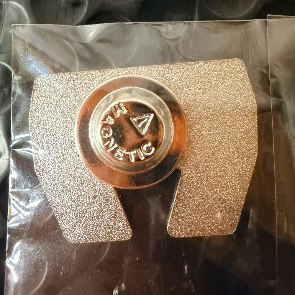 Checkered Goat Pin - Picture 3 of 3